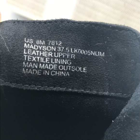 Kenneth Cole Sneaker, Madyson HighTop.  shoe size 9 - Picture 12 of 12